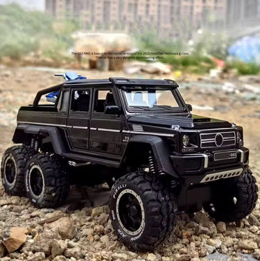 1:24 MERCEDES-BENZ G63 6X6 ALLOY DIECAST MODEL